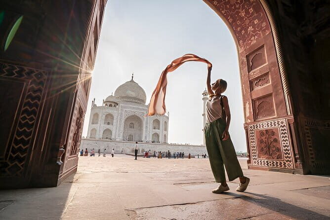 5-Day Golden Triangle Delhi Agra Jaipur Tour with Leopard Safari - Quick highlights before you commit