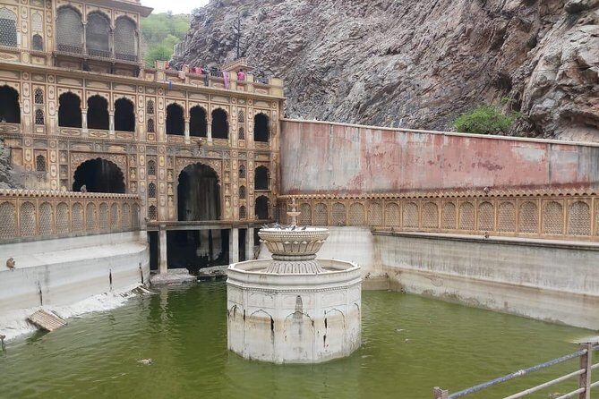 5 Day Golden Triangle Tour - Delhi Agra Jaipur Tour - Jaipur’s royal sights: Amber Fort, Jal Mahal photos, City Palace, Jantar Mantar
