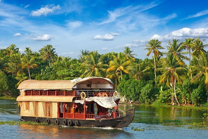 5 Day Kerala Private houseboat incl. Resort, Hotel, Cab Tourved - Key Things You’ll Notice Right Away