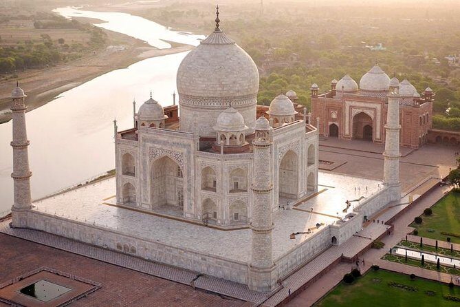 5-Day Private Golden Triangle Tour: Delhi, Agra, and Jaipur - Day 2: Agra Fort + the Taj Mahal photo moment from Mehtab Bagh
