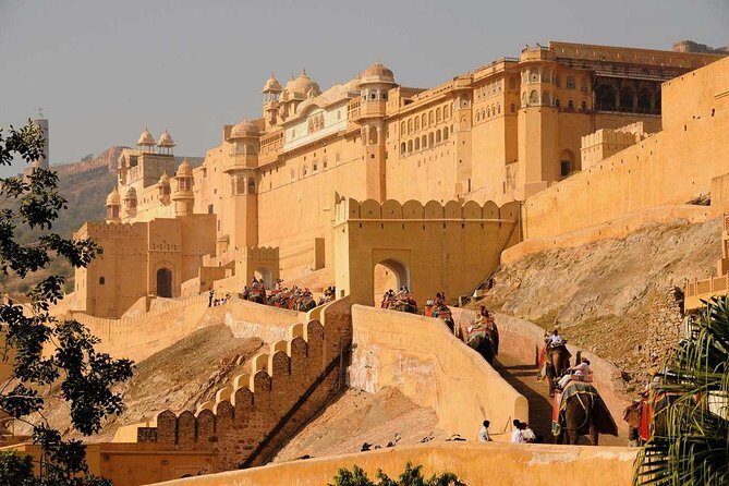 5-Day Private Golden Triangle Tour: Delhi, Agra, and Jaipur - Hotel options, breakfast, and why the upgrade can be worth it