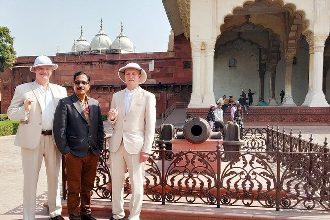 5-Day Private Golden Triangle Tour with Udaipur & Pushkar by Car - Day 4: Pushkar’s sacred lake and Brahma Temple, then drive to Udaipur