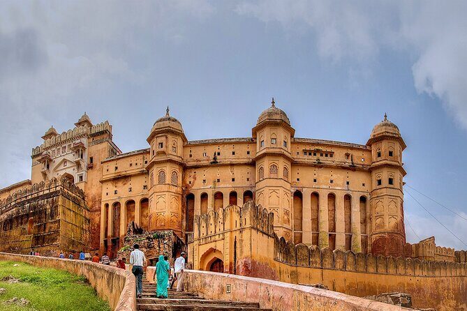 5 Day Private Luxury Golden Triangle trip Agra &Jaipur from Delhi - Taj Mahal plus Agra Fort: your “love story” day in marble