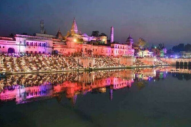 5-Day Private Sightseeing Tour of Varanasi Ayodhya and Prayag - Day 1: Ganga Aarti + River Arrival Mode in Varanasi