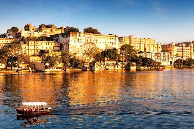 5-Day Udaipur Jodhpur Tour with Ranakpur & Kumbhalgarh - Umaid Bhawan Museum, Mandore Garden, and Ghanta Ghar Market Life