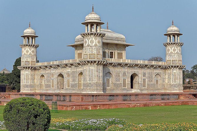 5-Days Golden Triangle Tour : Delhi Agra and Jaipur - Hotels, Guides, and Air-Conditioned Transfers (Where Comfort Shows Up)