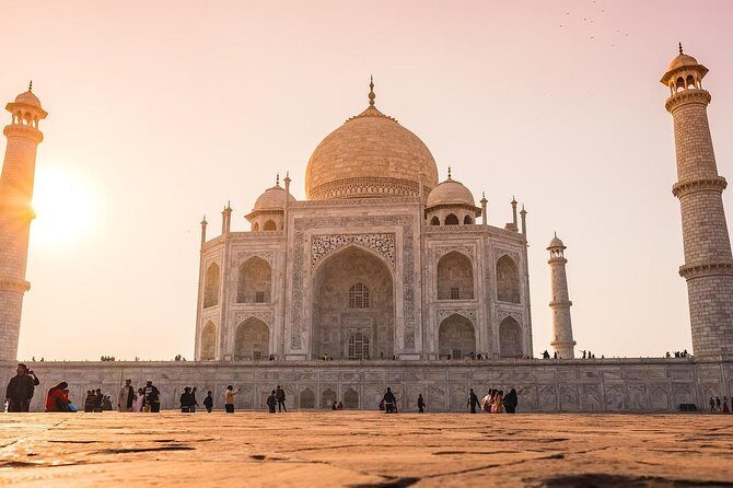 5-Days Golden Triangle Tour : Delhi Agra and Jaipur - The Agra Day You Came For: Agra Fort and a Sunset Taj Mahal