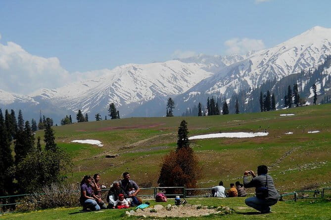 5 Days Kashmir Beauty Tour with Accommodation and Transport - Transport, Fitness Level, and Weather Reality (The Stuff That Actually Changes Your Day)