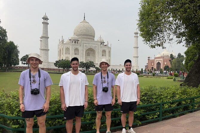 5-Days Luxury Golden Triangle Tour to Agra and Jaipur From Delhi - Chandni Chowk by cycle rickshaw: the fun part costs extra