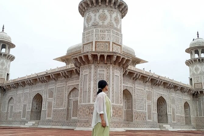 5-Days Luxury Golden Triangle Tour to Agra and Jaipur From Delhi - Day 3 Sunrise Taj Mahal and Fatehpur Sikri: a full, meaningful day
