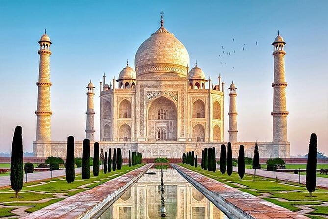 5-Days Luxury Golden Triangle Tour to Agra and Jaipur From Delhi - Day 4 Jaipur: Hawa Mahal, City Palace, Jantar Mantar, and forts with views