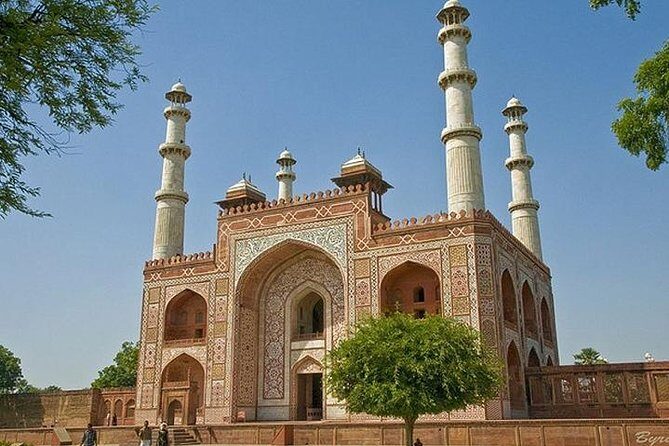 5 Days Private Delhi-Agra-Jaipur Golden Triangle Tour - First stop in Delhi: Qutub Minar, Red Fort, and Old Delhi by rickshaw