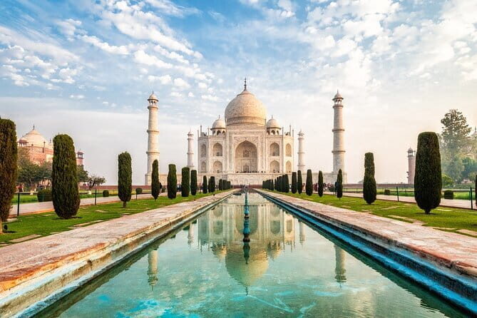 6-Day Golden Triangle Tour with Ranthambore Tiger Safari - Delhi First: India Gate, Qutub Minar, and the Lotus Temple Reset