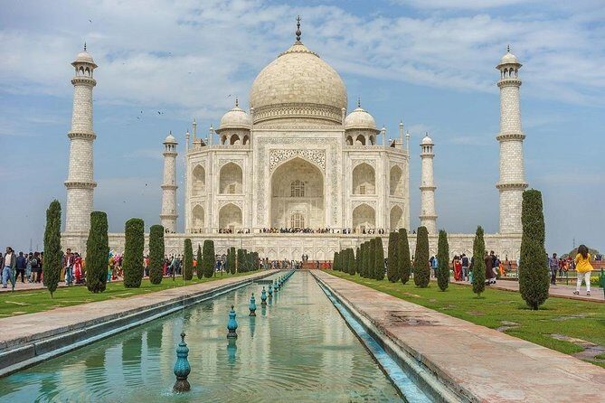 6 Days The Famous Incredible Golden Triangle Tour of India - Indian Railways: Delhi to Agra without the stress tax