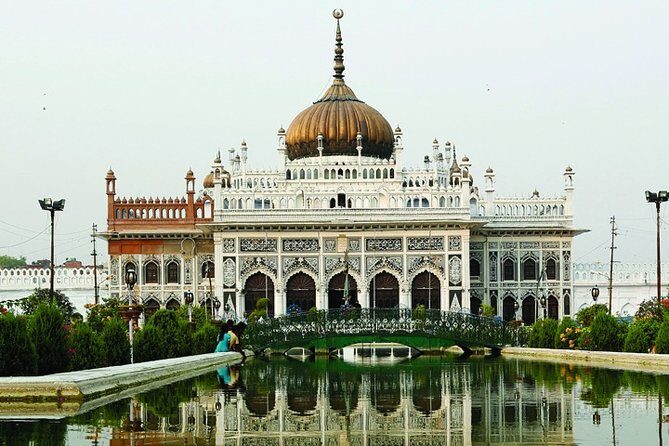 6-Hour Lucknow Sightseeing Tour with Hotel Pickup - Chhota Imambara and the Photo Break Rhythm