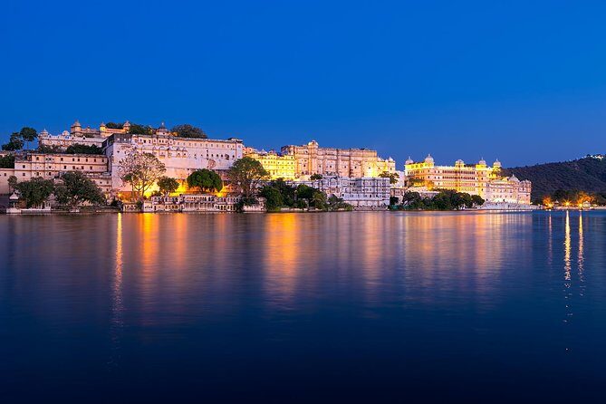 6-Night Royal Rajasthan: Private Tour from Jaipur, India - Hawa Mahal and Amber Palace: the royal household viewing concept