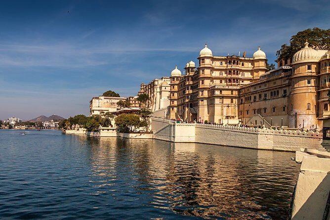 7 Day Delhi Agra Jaipur Jodhpur Udaipur Tour-Taj Mahal At Sunrise - Udaipur City Tour: Jagdish Temple, City Palace, Pichola Boat Ride, and Saheliyon Ki Bari