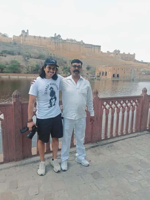 7-Day Golden Triangle Tour with Ranthambore Tiger Safari - Day 7: Drive back to Delhi for a smooth ending