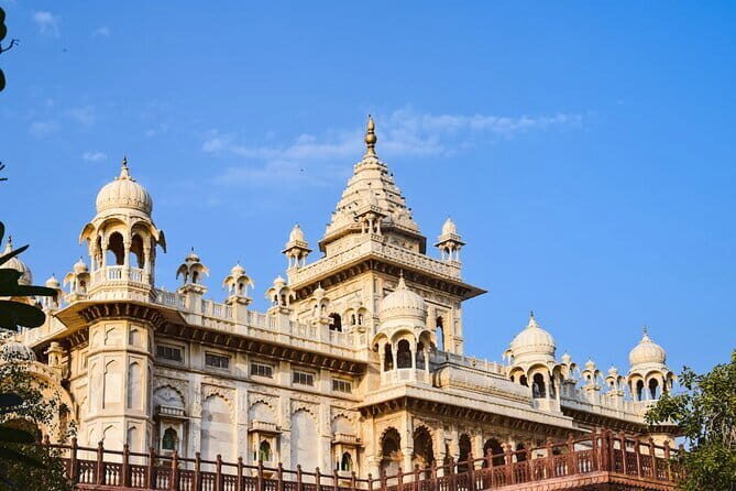 7-Days Rajasthan Tour - Explore Udaipur Jodhpur Pushkar Jaipur - Jaipur sightseeing with Amer, Hawa Mahal, Jantar Mantar, and City Palace