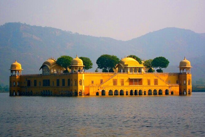 8 Day Delhi Agra Jaipur Jodhpur Udaipur Tour(Taj Mahal at Sunset/Sunrise) - Day 3: sunrise Taj Mahal, Agra Fort, Fatehpur Sikri, then Jaipur