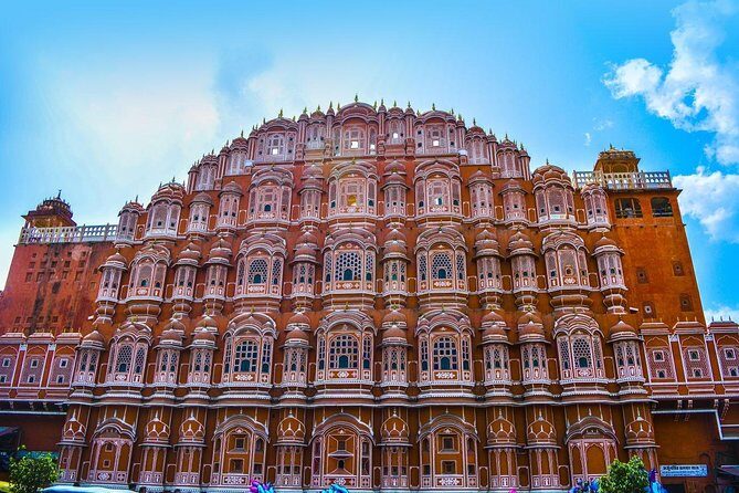 8 Days GOLDEN TRIANGLE EXCURSION WITH RANTHAMBORE WILDLIFE SAFARI - Day 1 in Delhi: arrive, get paperwork, then reset near India Gate