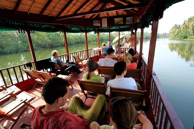 8 Days Kerala Tour Package with Houseboat Stay - Munnar Days 2–3: Waterfalls, tea country, and Laxmi Hills trekking