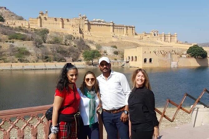 8 Days Private Luxury Golden Triangle Tour with Udaipur & Pushkar - Day 1 Delhi in layers: Qutub Minar, Lotus Temple, and Old Delhi lanes