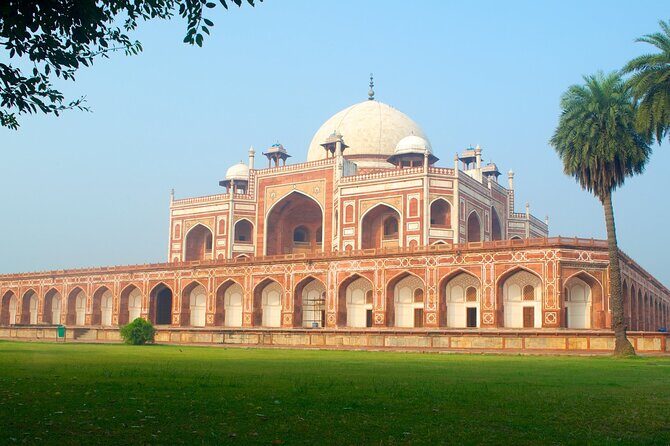 8 Hours Private Old and New Delhi Tour - Pickup, private car, and timing: the real comfort factor