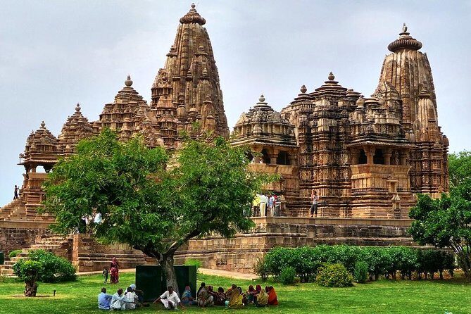 9 - Days Private Golden Triangle Tour with Khajuraho & Varanasi - Arriving in Delhi: airport pickup, Old Delhi energy, and Mughal landmarks