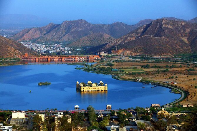9-Days Private Trip - Holy Amritsar & Golden Triangle - Wagah Border ceremony: what you get from the two-hours-before-sunset plan