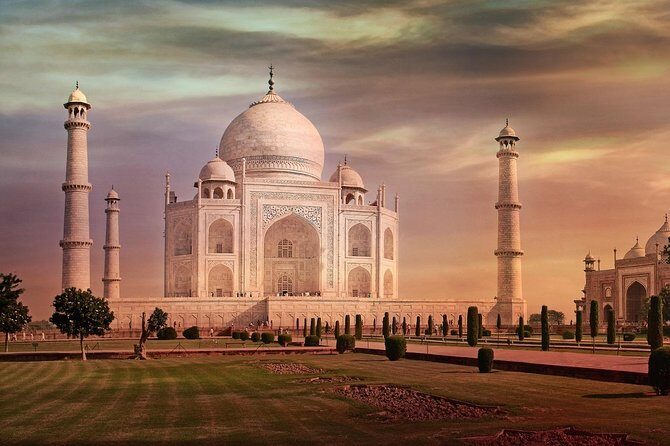 9-Days Private Trip - Holy Amritsar & Golden Triangle - Private transport and English-speaking guides: less chaos, more site time