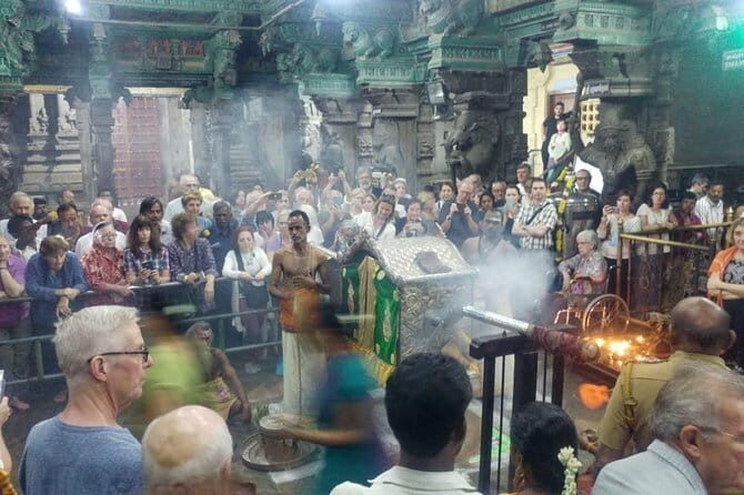 A Guided Cultural Immersion:Meenakshi Temple’s Night Ceremony - Price and value: why $29 can be a good deal here