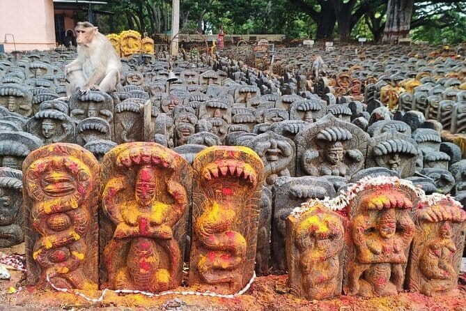 A Spiritual Day Trip to Vidurashwatha, Lepakshi & Adiyogi Statue - Lunch, pacing, and what to pack for a shoe-off temple day