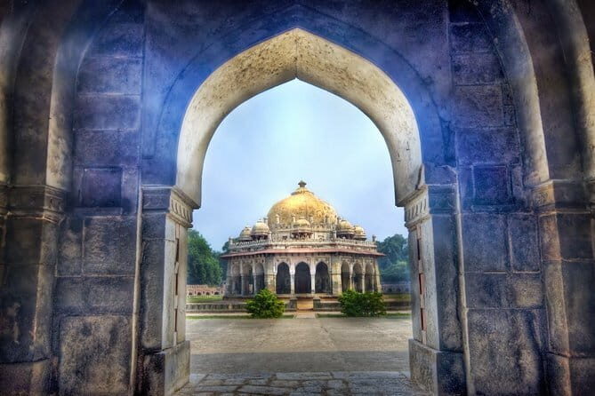 A Unique Indian Food Experience at Bukhara Restaurant, ITC Maurya - Memorable moments: service, ambience, and the surprising human side