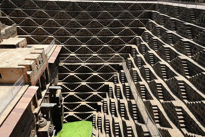 Abhaneri & Fatehpur Sikri Tour From Jaipur with Agra Drop - Timing, Lunch, and Photo Planning for an 8-Hour Day