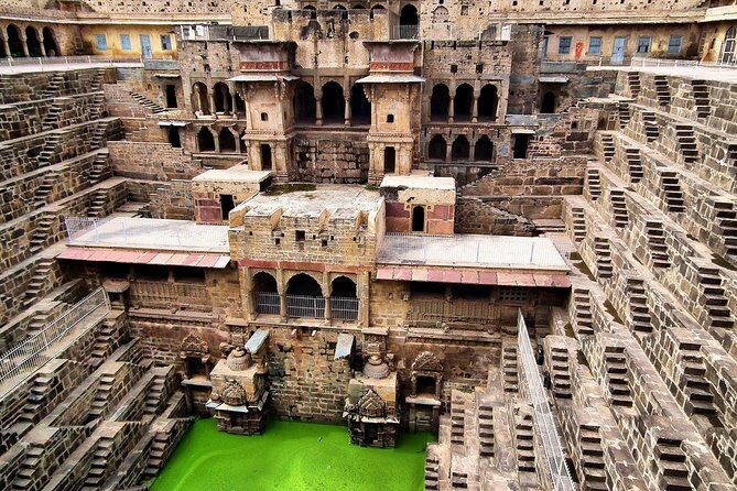 Abhaneri & Fatehpur Sikri Tour From Jaipur with Agra Drop - Fatehpur Sikri With (or Without) a Guide: What You’ll See