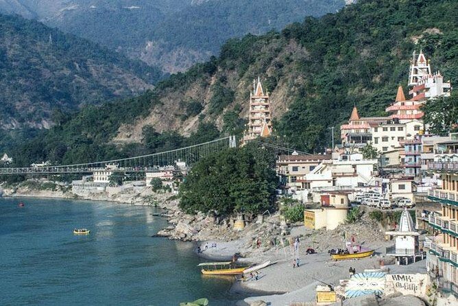Affordable Dehradun airport transfer to Rishikesh - Car comfort and choosing between sedan and SUV