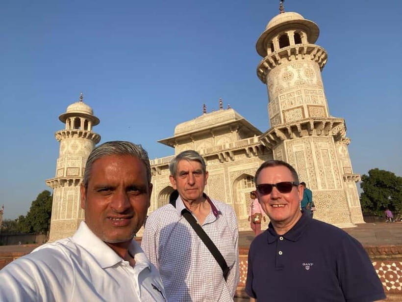Agra: Agra Fort and Baby Taj Private Tour with Pickup & Drop - Private pickup and A/C comfort across Agra