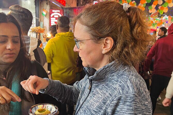 Agra : Best Evening Street Food & Local Bazar Tour in Agra. - How the street-food tastings are set up (and how to eat smart)