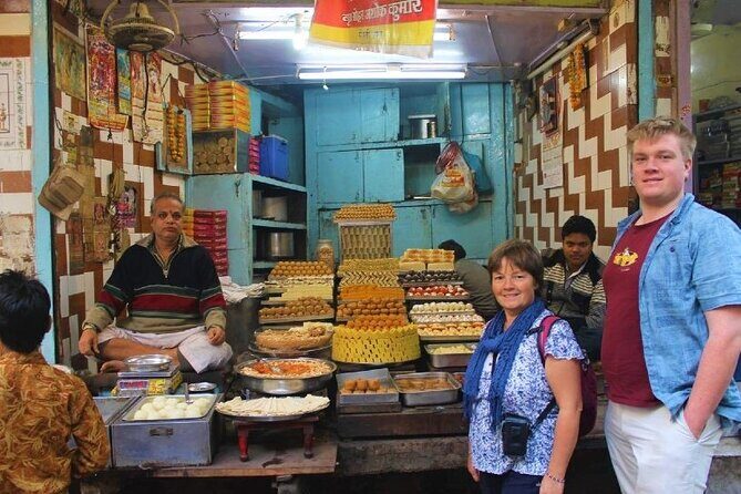 Agra Evening Food Walk & Market Tour with Private Local Guide - How This Evening Food Tour Actually Works