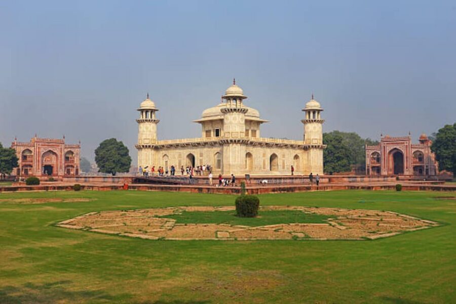 Agra fort, Baby Taj & Mehtab Bagh Express Ticket With Option - Tickets on your phone (and why that’s a win)