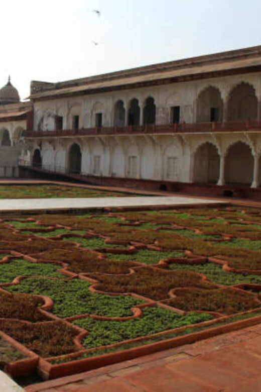 Agra fort, Baby Taj & Mehtab Bagh Express Ticket With Option - Pickup and transport: how to reduce your mental load
