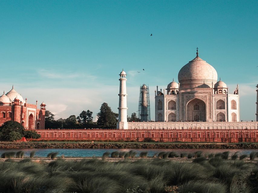 Agra: Guided Tour of Taj Mahal, Agra Fort and Fatehpur Sikri - A Pickup That Gets Your Day Rolling Without Hassle