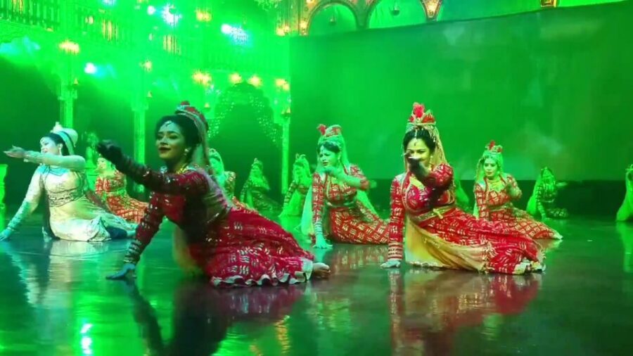 Agra: Mohabbat the Taj show tickets and agra transfers - The Shah Jahan and Mumtaz story, explained through dance and court drama