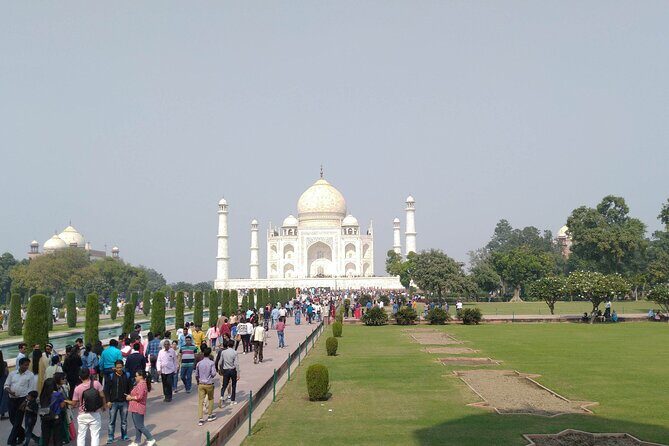 Agra Shopping Tour with Guide - Pietra dura marble inlay: Taj Mahal-inspired decor in small, buyable forms
