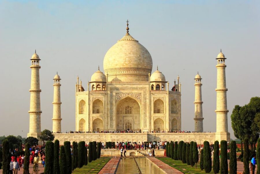 Agra: Skip-the-Line Fast Entry Ticket to the Taj Mahal - A guide who makes the Taj easier to understand
