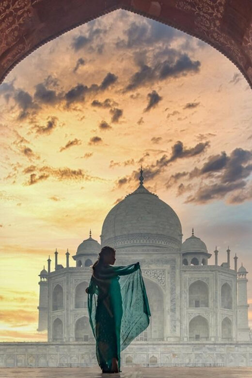 Agra: Skip-the-Line Fast Entry Ticket to the Taj Mahal - Rules and timing that affect your visit day