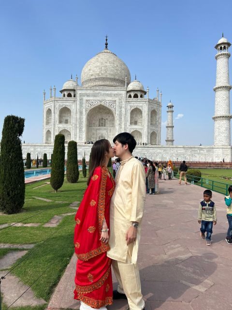 Agra: skip-the-line Sunrise Taj Mahal with Mausoleum Tour - Private AC car logistics: the comfort you’ll feel in the details