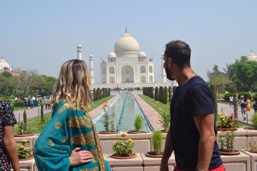 Agra: Skip-the-Line Taj Mahal & Agra Fort Private Tour - How Guides Help You Get Better Photos (Without Hiring a Pro)