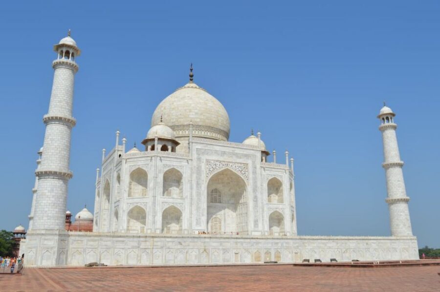 Agra: Taj Mahal, Agra Fort & Baby Taj Guided Day Tour - DoubleTree by Hilton Breakfast: The Calm Pause Before the Fort
